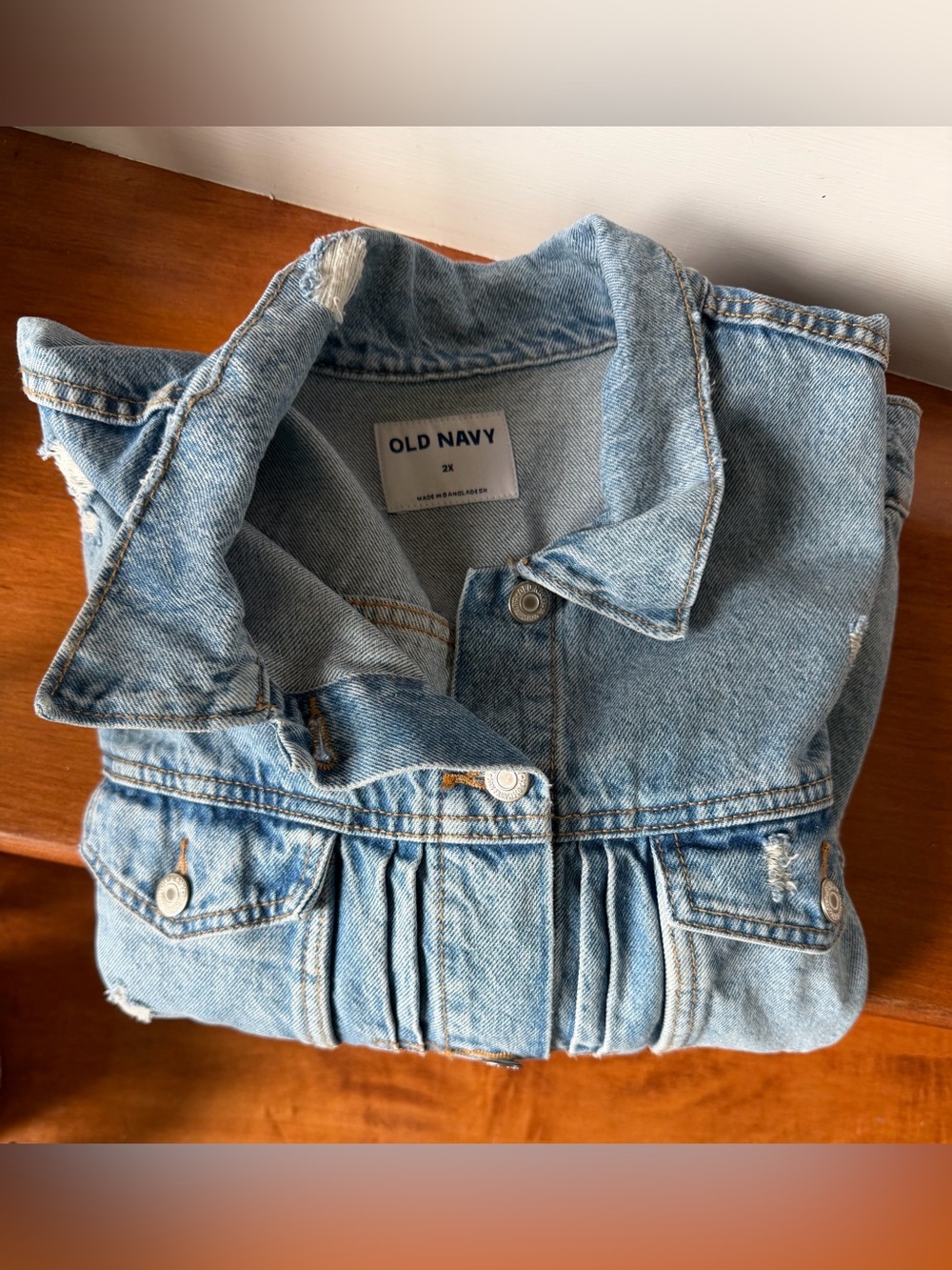 Old Navy 2XL Light Wash Denim | Distressed Button-Front Trucker Jean Jacket